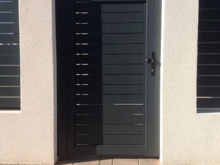 Aluminijumske jednokrilne kapije